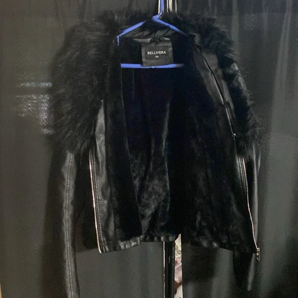 Beautiful Vegan leather Jacket - Picture 2 of 6